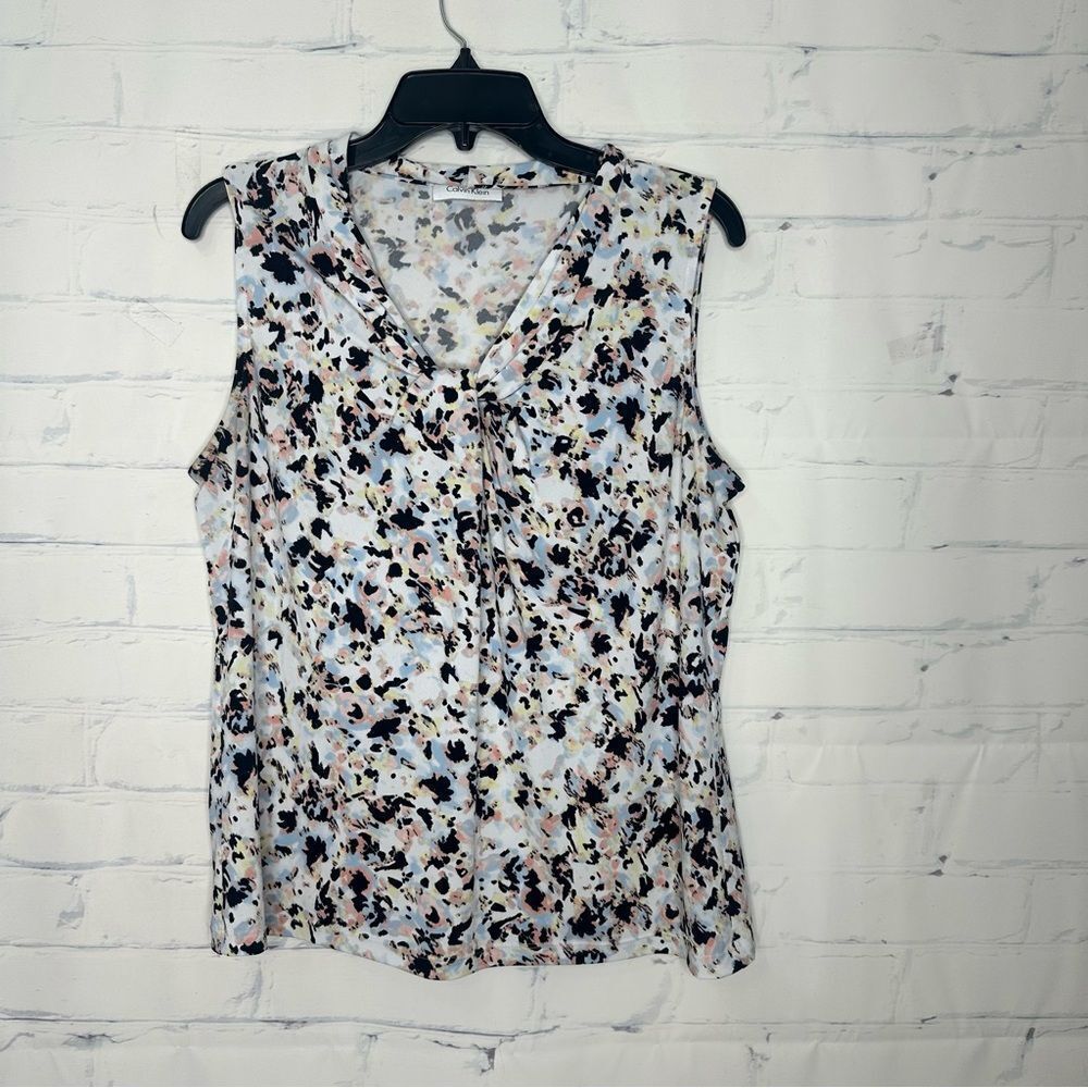 Calvin Klein small top